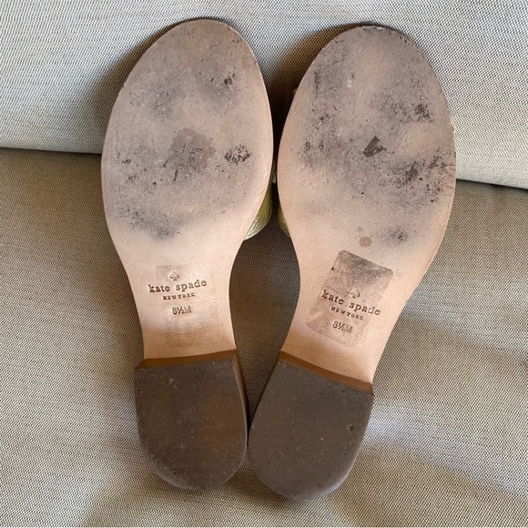 Kate Spade Brie Kiltie Fringe Leather Metallic Gold Chain Sandals - Picture 9 of 12